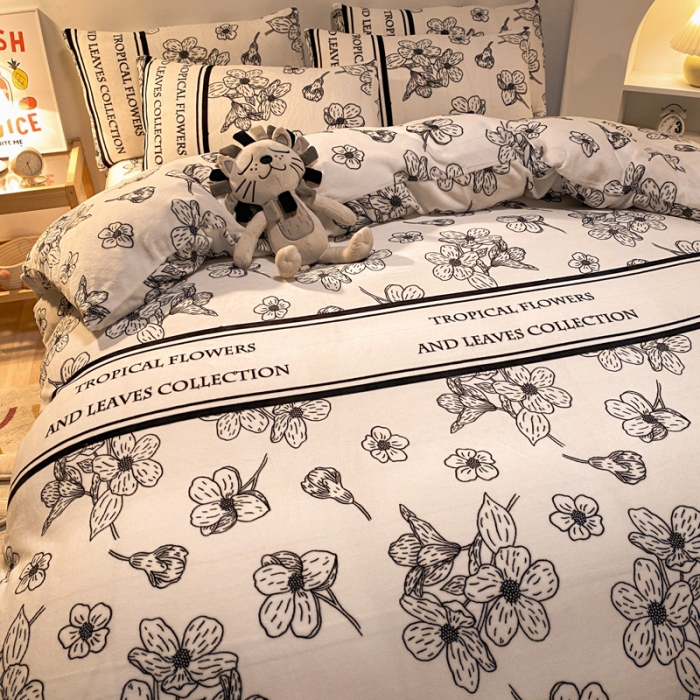 91家纺网 家纺一手货源 找家纺 金爱家 2021新款跑量款牛奶绒四件套 山茶花-黑