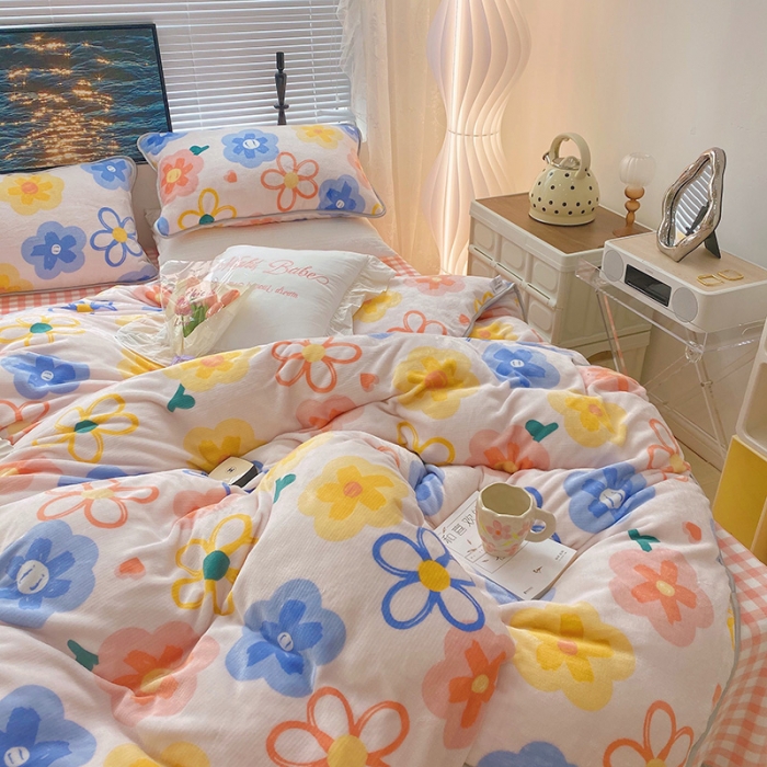 91家纺网 家纺一手货源 找家纺 顾里2021新款ins韩国高端保暖牛奶绒四件套 粉油画花花