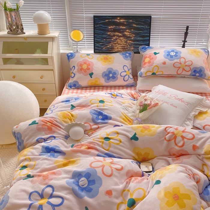 91家纺网 家纺一手货源 找家纺 顾里2021新款ins韩国高端保暖牛奶绒四件套 粉油画花花