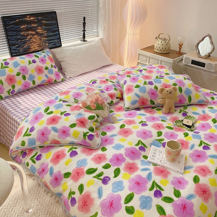 91家纺网 家纺一手货源 找家纺 顾里2021新款ins韩国高端保暖牛奶绒四件套 花花世界