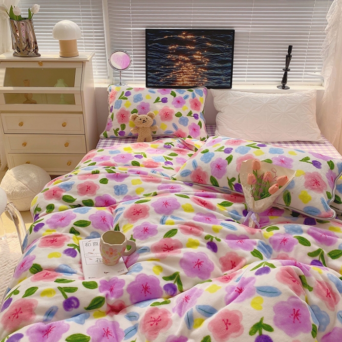 91家纺网 家纺一手货源 找家纺 顾里2021新款ins韩国高端保暖牛奶绒四件套 花花世界