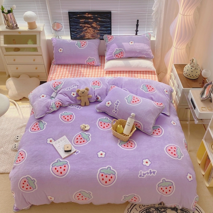 91家纺网 家纺一手货源 找家纺 顾里2021新款ins韩国高端保暖牛奶绒四件套 可爱草莓