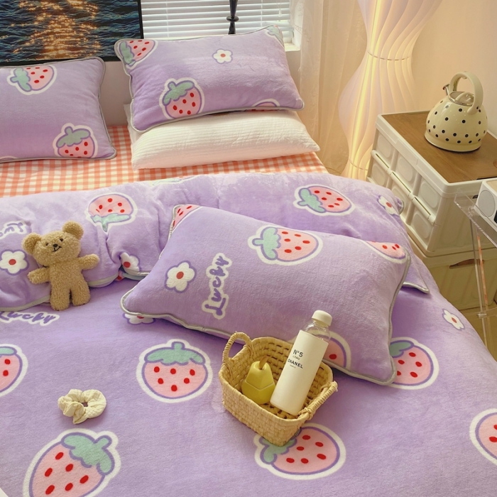 91家纺网 家纺一手货源 找家纺 顾里2021新款ins韩国高端保暖牛奶绒四件套 可爱草莓