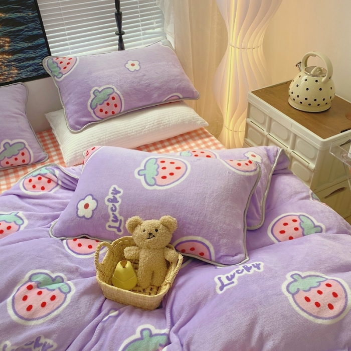 91家纺网 家纺一手货源 找家纺 顾里2021新款ins韩国高端保暖牛奶绒四件套 可爱草莓