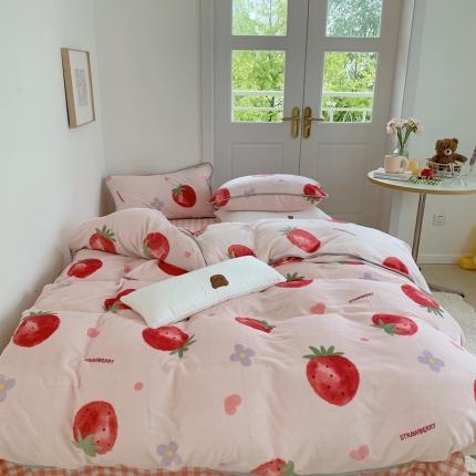 91家纺网 家纺一手货源 找家纺 顾里2021新款ins韩国高端保暖牛奶绒四件套 花花草莓