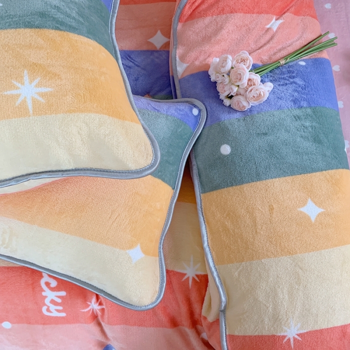 91家纺网 家纺一手货源 找家纺 顾里2021新款ins韩国高端保暖牛奶绒四件套 点点彩虹