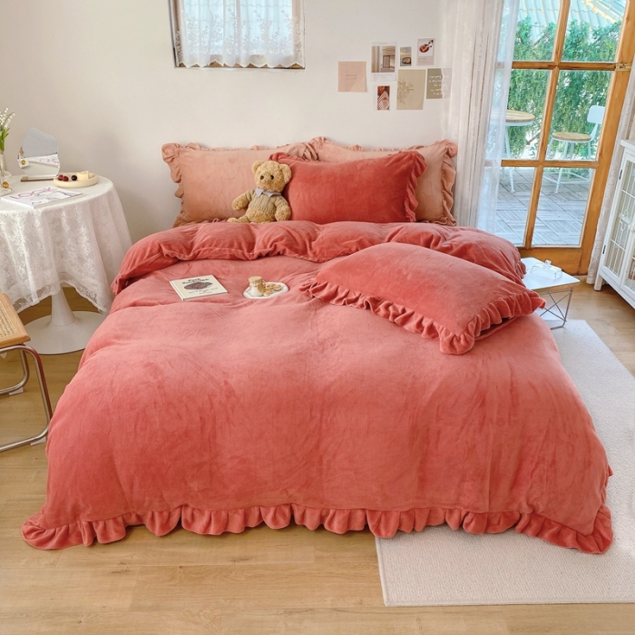 91家纺网 家纺一手货源 找家纺 六巷胡同 2021新款牛奶绒ins混搭花边款四件套 砖红橘粉