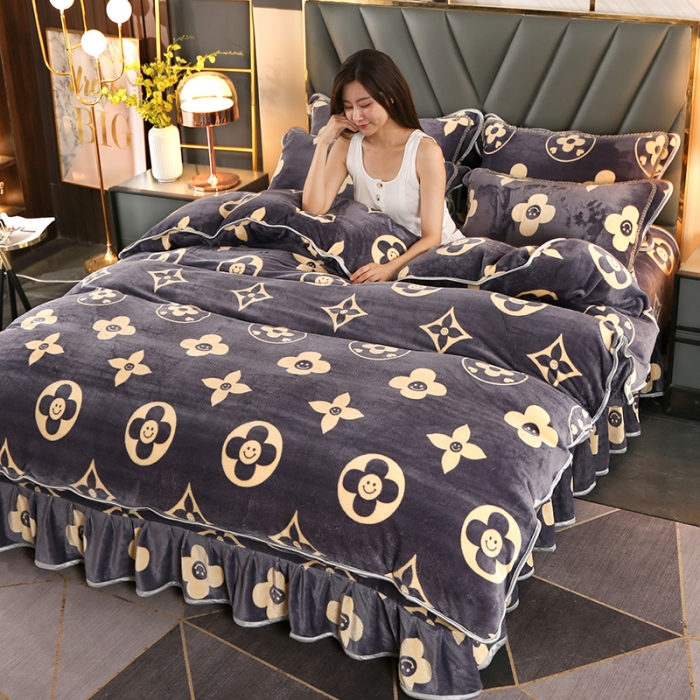 91家纺网 家纺一手货源 找家纺 冉美家纺 2021新款牛奶绒四件套 四叶草