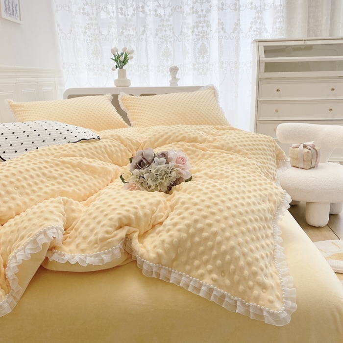 91家纺网 家纺一手货源 找家纺 玛奇朵 2021新款豆豆绒珍珠款四件套-梦露系列 梦露-亮丽黄