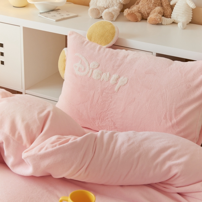 91家纺网 家纺一手货源 找家纺 朗莎家纺 2021新款毛巾绣牛奶绒四件套 米奇粉