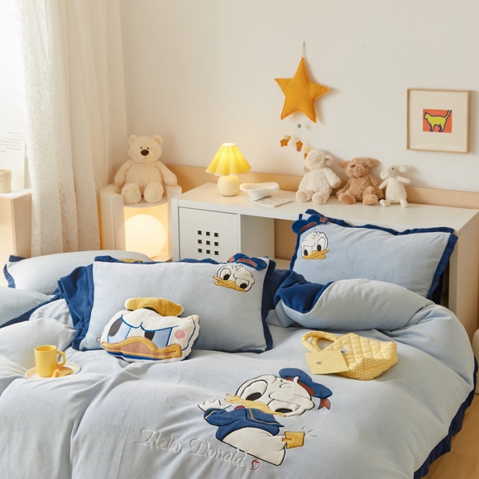 91家纺网 家纺一手货源 找家纺 （总）朗莎家纺 2021新款贴布绣牛奶绒四件套