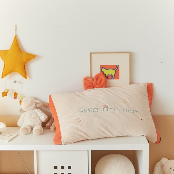 91家纺网 家纺一手货源 找家纺 朗莎家纺 2021新款贴布绣牛奶绒四件套 悠悠熊