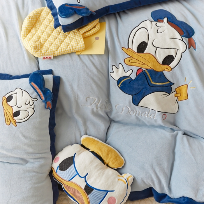 91家纺网 家纺一手货源 找家纺 朗莎家纺 2021新款贴布绣牛奶绒四件套 唐老鸭