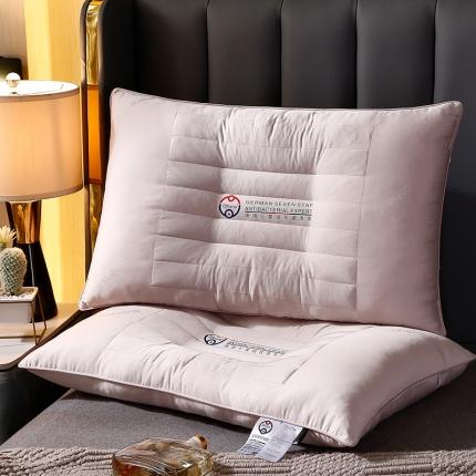 91家纺网 家纺一手货源 找家纺 梦叶草 2021新款壳恩士抗菌防螨决明子保健枕 驼色