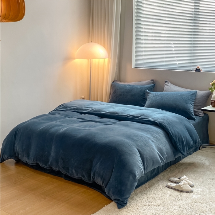 91家纺网 家纺一手货源 找家纺 棉眠 2021新款秋冬纯色牛奶绒四件套 冰岛蓝+雾霾蓝灰