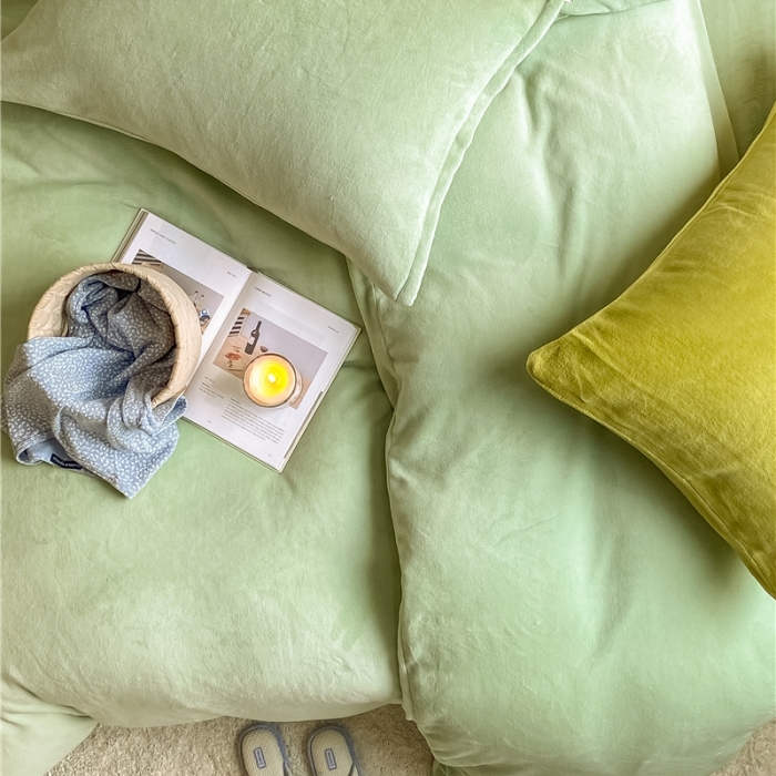 91家纺网 家纺一手货源 找家纺 棉眠 2021新款秋冬纯色牛奶绒四件套 豆绿+牛油果绿