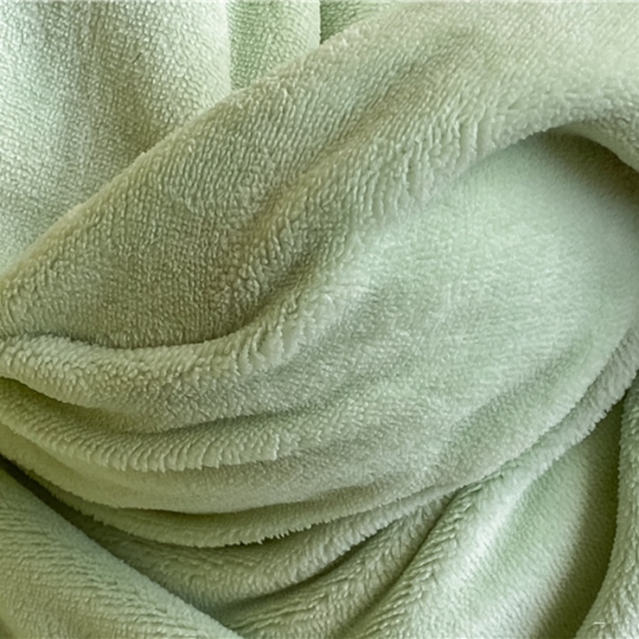 91家纺网 家纺一手货源 找家纺 棉眠 2021新款秋冬纯色牛奶绒四件套 豆绿+牛油果绿