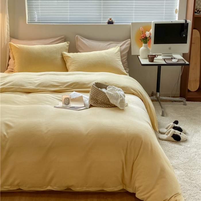 91家纺网 家纺一手货源 找家纺 棉眠 2021新款秋冬纯色牛奶绒四件套 小鸡黄+奶咖