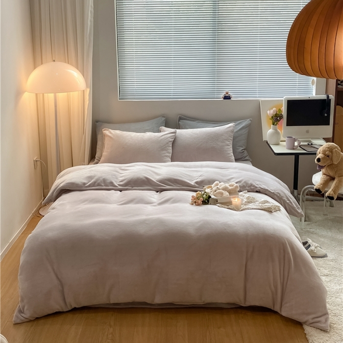 91家纺网 家纺一手货源 找家纺 棉眠 2021新款秋冬纯色牛奶绒四件套 星际灰+浅灰