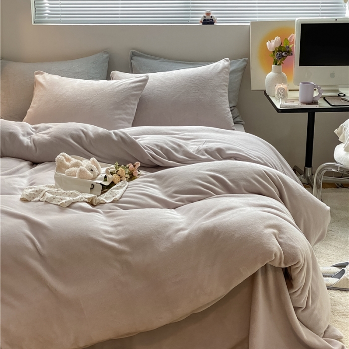 91家纺网 家纺一手货源 找家纺 棉眠 2021新款秋冬纯色牛奶绒四件套 星际灰+浅灰