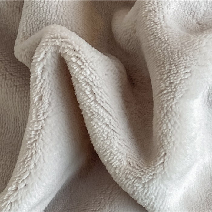 91家纺网 家纺一手货源 找家纺 棉眠 2021新款秋冬纯色牛奶绒四件套 星际灰+浅灰