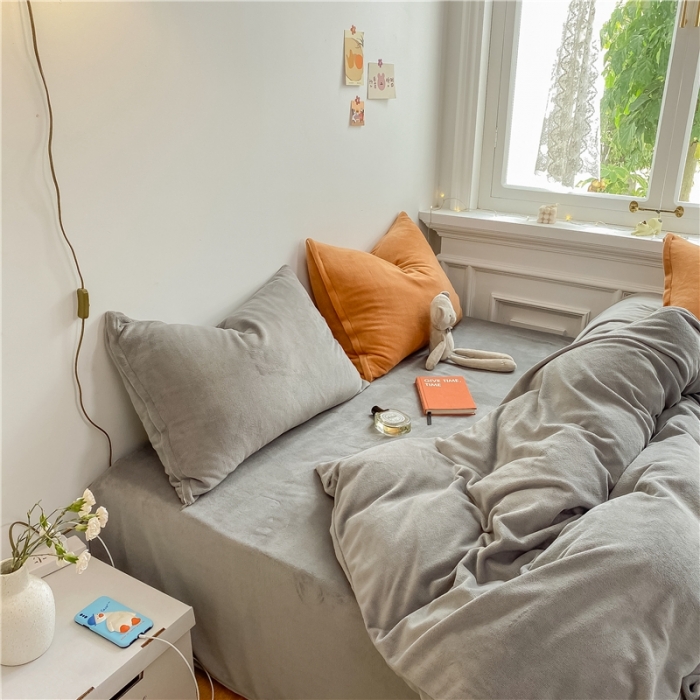 91家纺网 家纺一手货源 找家纺 棉眠 2021新款秋冬纯色牛奶绒四件套 灰+粽