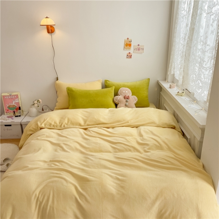 91家纺网 家纺一手货源 找家纺 棉眠 2021新款秋冬纯色牛奶绒四件套 小鸡黄+牛油果绿