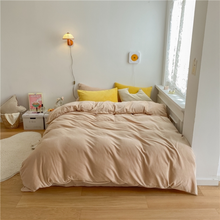 91家纺网 家纺一手货源 找家纺 棉眠 2021新款秋冬纯色牛奶绒四件套 杏仁+亮黄