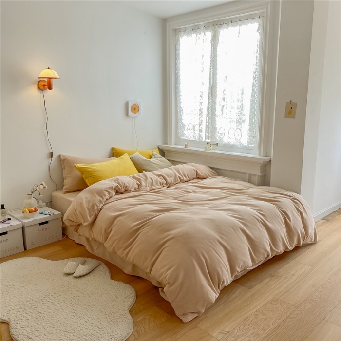 91家纺网 家纺一手货源 找家纺 棉眠 2021新款秋冬纯色牛奶绒四件套 杏仁+亮黄