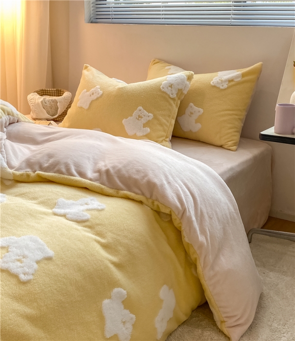 91家纺网 家纺一手货源 找家纺 棉眠 2021新款秋日熊熊系列四件套 冬日熊-黄