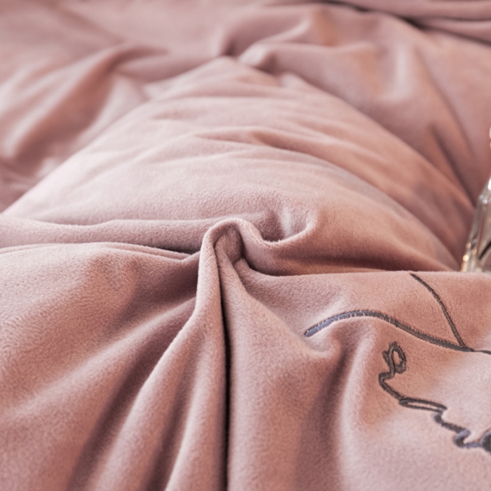 91家纺网 家纺一手货源 找家纺 蓝巢家纺 2021新款水晶绒蕾丝边四件套 绒-豆沙深灰