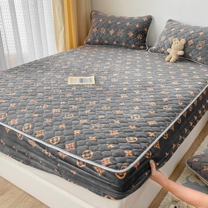 91家纺网 家纺一手货源 找家纺 （总）预言家纺 2023新款牛奶绒夹棉床笠