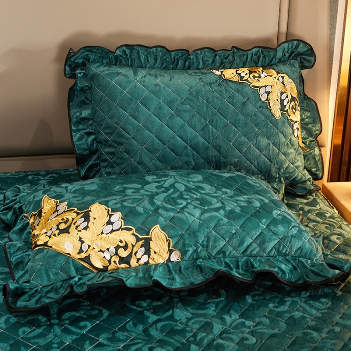 91家纺网 家纺一手货源 找家纺 网红馆2025新款天鹅绒夹棉单床裙 浅忆拾光-墨绿