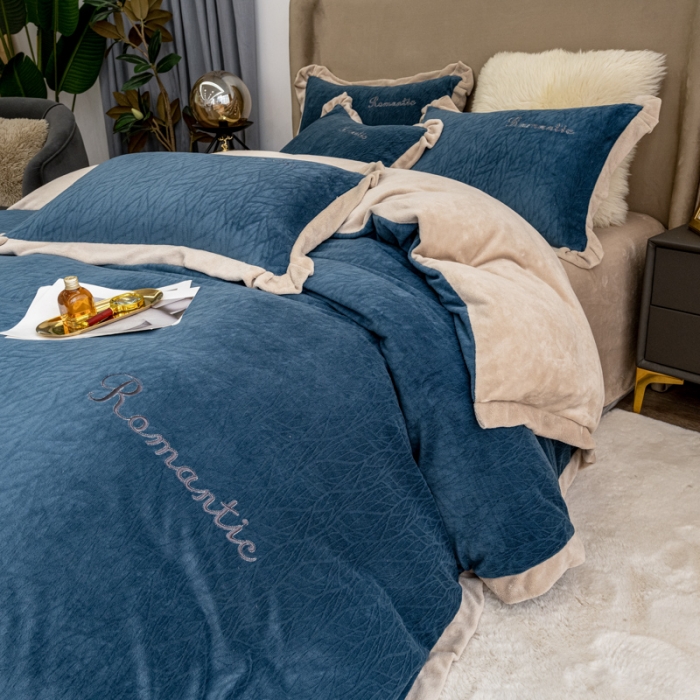 91家纺网 家纺一手货源 找家纺 （总）骏腾2022新款酒店风雕花牛奶绒刺绣款四件套-浪漫满屋