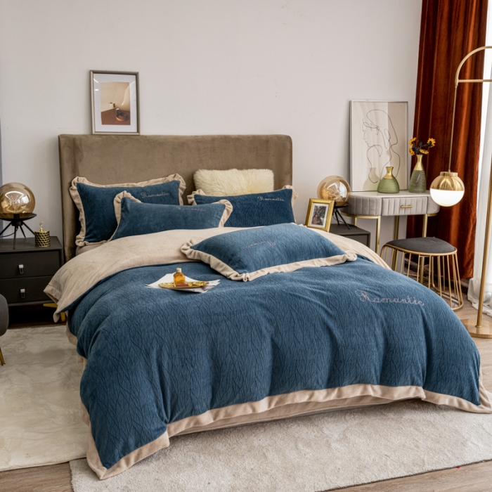 91家纺网 家纺一手货源 找家纺 （总）骏腾2022新款酒店风雕花牛奶绒刺绣款四件套-浪漫满屋