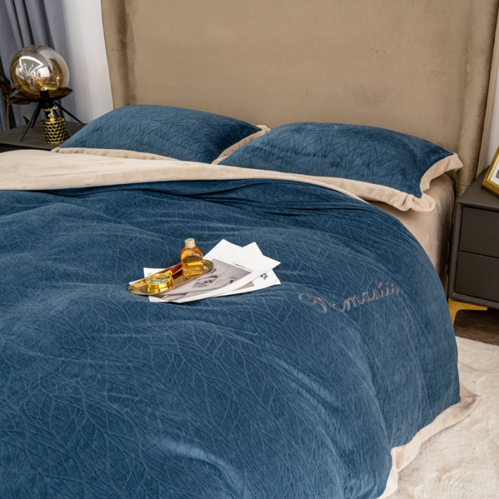 91家纺网 家纺一手货源 找家纺 （总）骏腾2022新款酒店风雕花牛奶绒刺绣款四件套-浪漫满屋