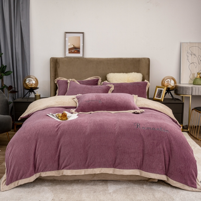 91家纺网 家纺一手货源 找家纺 骏腾 2022新款酒店风雕花牛奶绒刺绣款四件套-浪漫满屋 豆沙