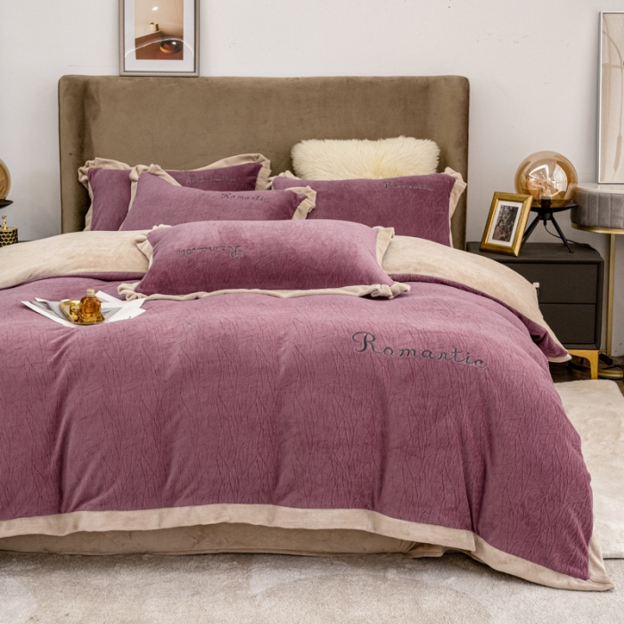 91家纺网 家纺一手货源 找家纺 骏腾 2022新款酒店风雕花牛奶绒刺绣款四件套-浪漫满屋 豆沙