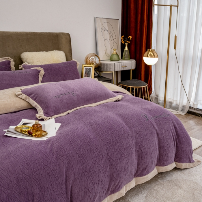 91家纺网 家纺一手货源 找家纺 骏腾 2022新款酒店风雕花牛奶绒刺绣款四件套-浪漫满屋 风铃紫