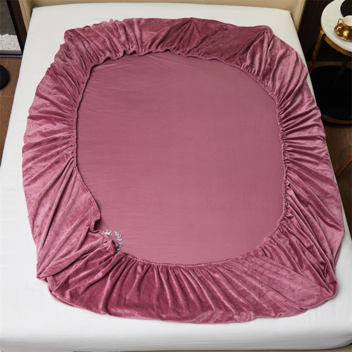 91家纺网 家纺一手货源 找家纺 骏腾 2022新款酒店轻奢刺绣水晶绒宝宝绒单床笠 豆沙