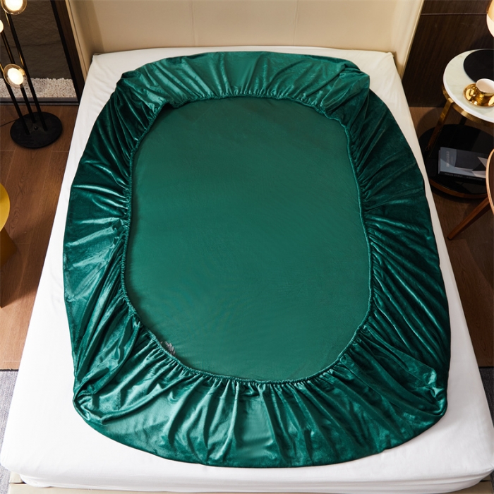 91家纺网 家纺一手货源 找家纺 骏腾 2022新款酒店轻奢刺绣水晶绒宝宝绒单床笠 墨绿