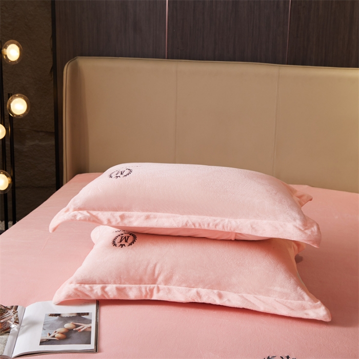 91家纺网 家纺一手货源 找家纺 骏腾 2022新款酒店轻奢刺绣水晶绒宝宝绒单床笠 玉色