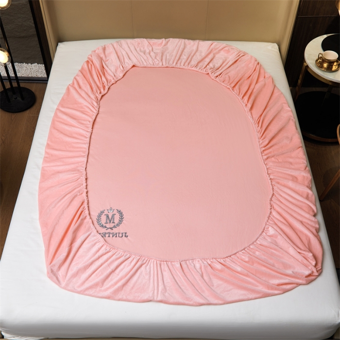 91家纺网 家纺一手货源 找家纺 骏腾 2022新款酒店轻奢刺绣水晶绒宝宝绒单床笠 玉色