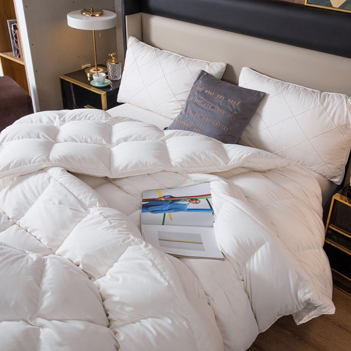 91家纺网 家纺一手货源 找家纺 洁蚕居 2021新款考拉绒鹅绒被 本白