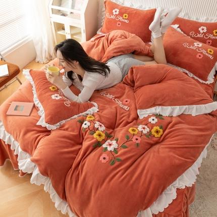 91家纺网 家纺一手货源 找家纺 新品韩版绣花牛奶绒法莱水晶绒床单床裙款四件套 甜美胭脂红