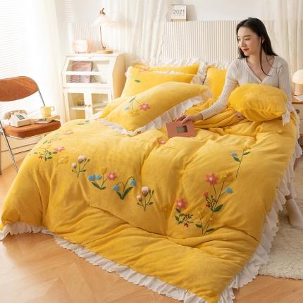 91家纺网 家纺一手货源 找家纺 新品韩版花边绣花牛奶绒法莱水晶绒床单床裙款四件套 小美好嫩黄