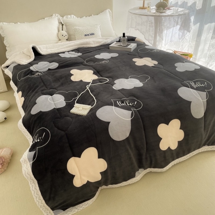 91家纺网 家纺一手货源 找家纺 慕尚 2022新款牛奶绒贝贝绒三层加厚毛毯 爱心云