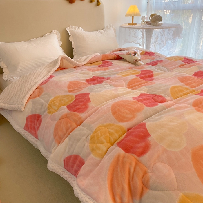 91家纺网 家纺一手货源 找家纺 慕尚 2022新款牛奶绒贝贝绒三层加厚毛毯 桃桃