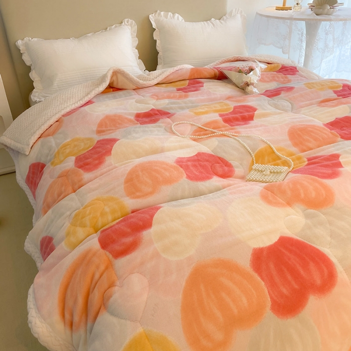 91家纺网 家纺一手货源 找家纺 慕尚 2022新款牛奶绒贝贝绒三层加厚毛毯 桃桃