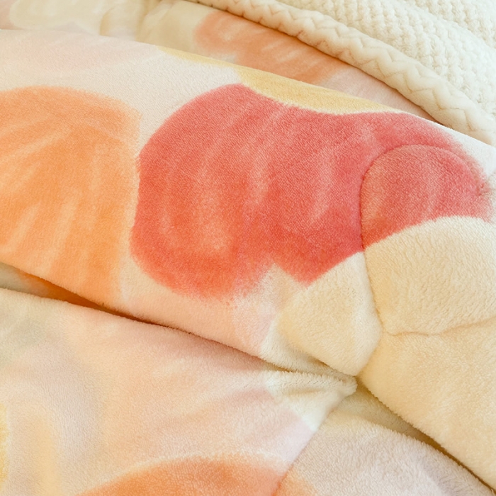 91家纺网 家纺一手货源 找家纺 慕尚 2022新款牛奶绒贝贝绒三层加厚毛毯 桃桃